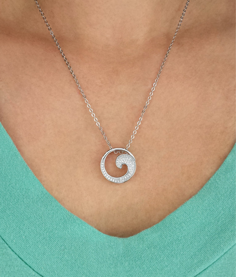 Pavé Wave Pendant