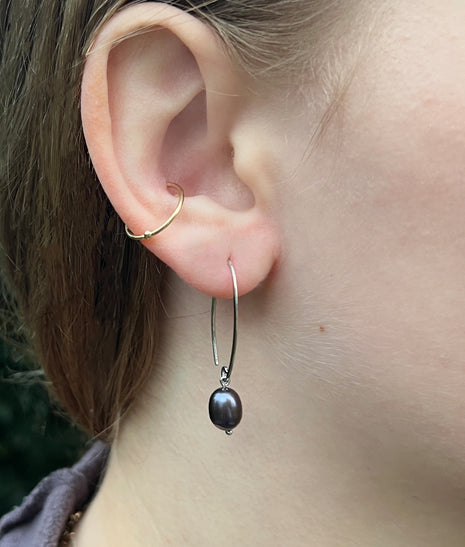 Black Pearl Sweep Earrings