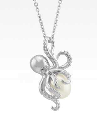 Octopus Hiding Pearl Necklace