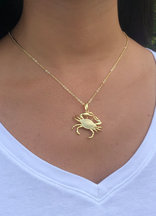 Satin Shell Yellow Gold Crab Pendant