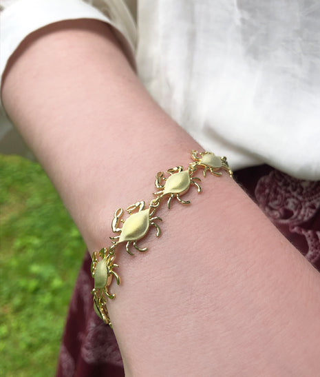 Satin Shell Yellow Gold Crab Link Bracelet