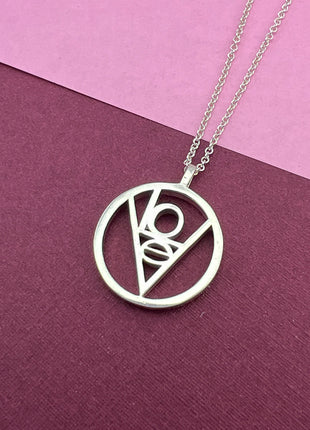 LoVe Round Necklace