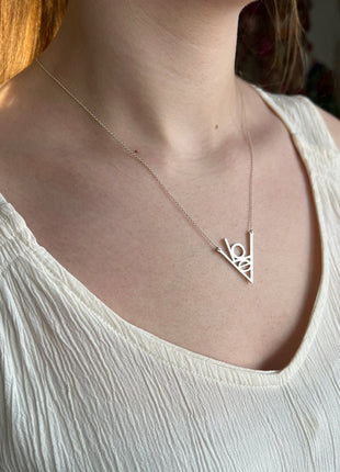 LoVe Necklace