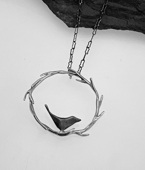 Circle Vine Bird Necklace