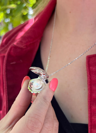Clam Shell Pearl Necklace