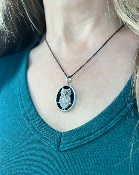 Wise Owl Oval Pendant