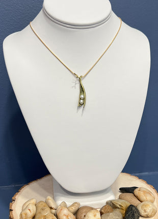 2 Pearl Peapod Necklace